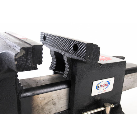 Licota TMS-61004 Тиски верстачные 125 мм (5")