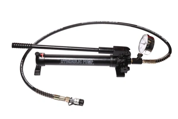 Насос гидравлический ручной с манометром(20-700bar,емкость масла-1л, длина-600мм,ширина-120мм,высота-240мм)