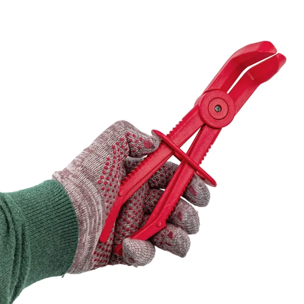 Зажим пластиковый для шлангов с фиксатором изогнутый 90°(L-220мм), на пластиковом держателе