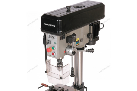Станок сверлильный профессиональный NORDBERG ND2554P (1100 Вт, 25 мм, 5 скоростей, нарезание резьбы, тиски)