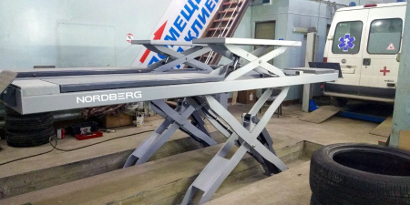 Подъемник ножничный для сход-развала NORDBERG N635-4,5 (4,5 т, 380 В, 2 уровня, с авар. опусканием, синий/серый)