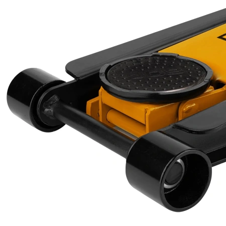 Домкрат подкатной гидравлический 4т