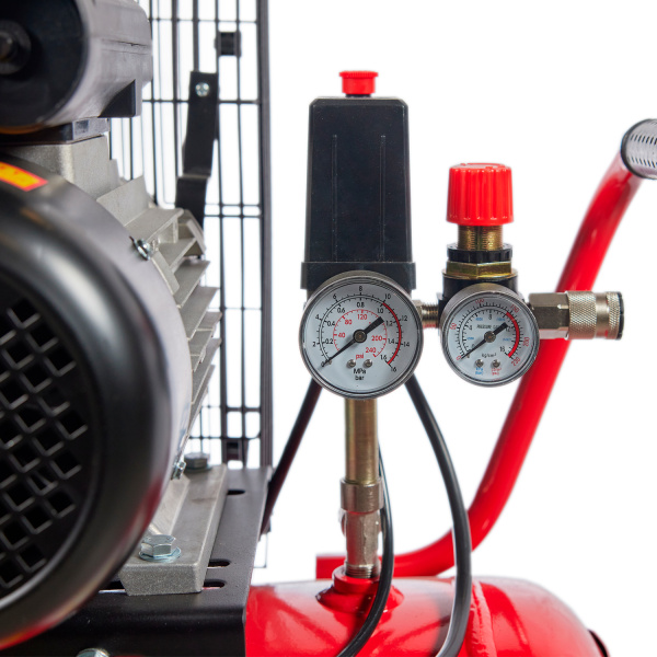 Компрессор поршневой ROSSVIK СБ4/С-50.LB24А (360 л/мин, 10 бар, ресивер 50 л, 220 В/2,2 кВт)