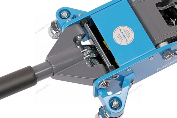 Домкрат подкатной алюминиевый 2 т NORDBERG N32021E