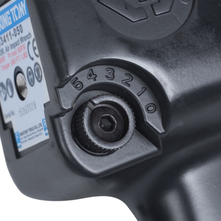 Гайковерт пневматический ударный KING TONY P33411-050E (1/2", 881 Нм, в комплекте перчатки антивибрационные)