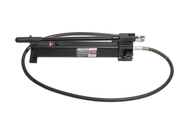 Насос гидравлический ручной(давление 20-700bar, объем масла-1.3л, длина-550мм, ширина-110мм, высота-125мм)