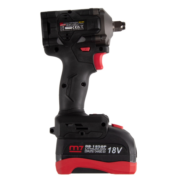 Гайковерт аккумуляторный ударный MIGHTY SEVEN DW-404A (1/2, 900 Нм, 18 В, укороченный, 4 предмета, кейс)