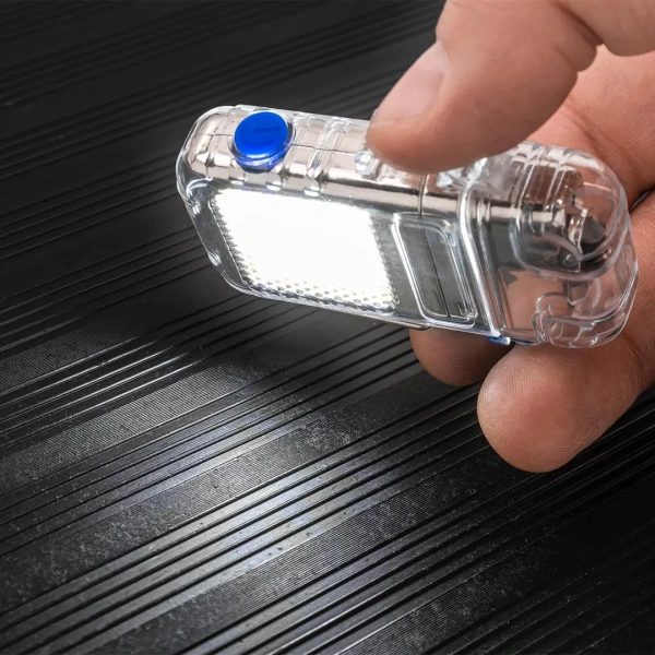 Фонарь светодиодный аккумуляторный с функцией импульсной зажигалки (3 режима работы, СОВ LED 300мАч, 50-150Лм, время раб. 90-120мин, время зар. 60мин)