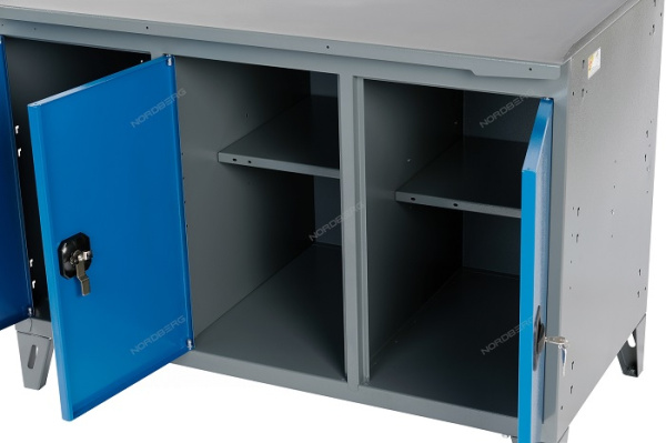 Верстак слесарный NORDBERG NW303, 3-х тумбовый, 3 створки