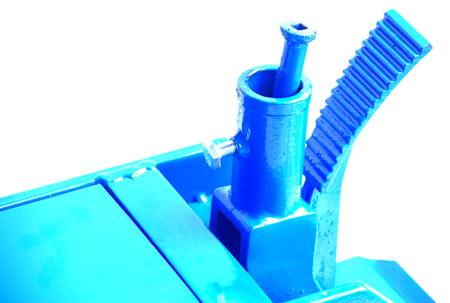 Домкрат подкатной AE&T Т32010 (10т)