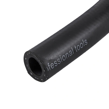 Шланг резиновый армированый бензо-маслостойкий 10х16.5ммх10м(повышенная гибкость и сопротивление к излому,раб.давл. 20bar,max 60bar,-30C°+70C°,DIN2001