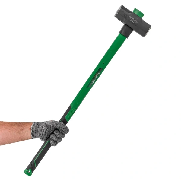 Кувалда с фиберглассовой ручкой и резиновой противоскользящей накладкой (3600г,L ручки-800мм)