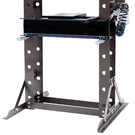 Пресс гидравлический с манометром напольный 30т, ручной/пневмо привод (раб. высота:0-840мм, раб. ширина:520мм, раб. стол:290х520мм, ход штока:160мм)