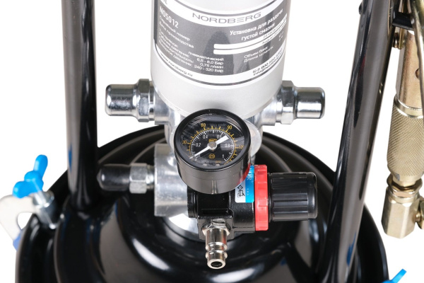 NORDBERG установка NO5012 пневматическая для раздачи густой смазки с баком 12 л