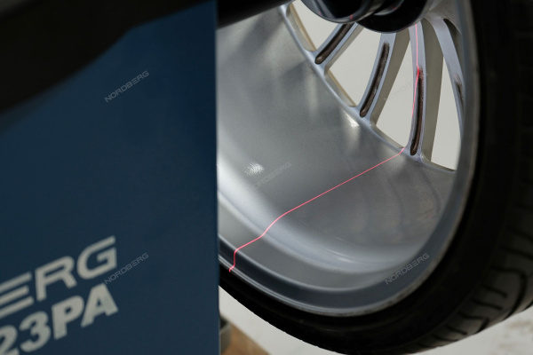 Станок балансировочный автоматический с дисплеем NORDBERG 4523PA