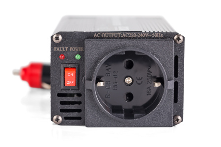 Автомобильный инвертор Geofox M 200W/12v-2р