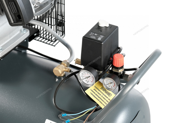 Компрессор поршневой с ременной передачей 380В, ресив. 100л, 580л/мин NCP100/580