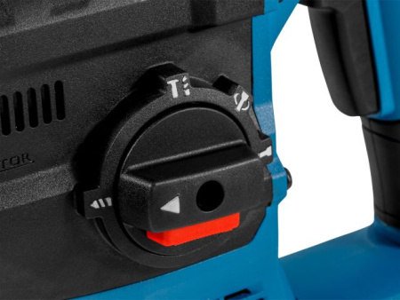 Аккум. перфоратор BULL CBH 1826 Xcase, XLTpro, БЕСЩЕТ., 18 В, 2.6 Дж, 26 мм, 2x6 А*ч, з/у