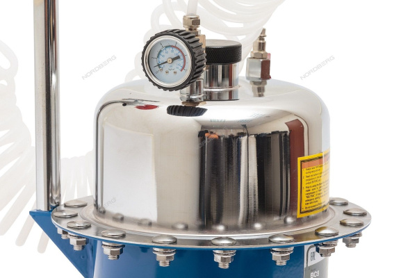 Установка пневматическая для прокачки тормозной системы и системы сцепления NORDBERG BC5 ( об. 6 л)