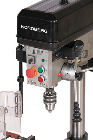 Станок сверлильный профессиональный NORDBERG ND2053P (750 Вт, 20 мм, 5 скоростей, нарезание резьбы, тиски)