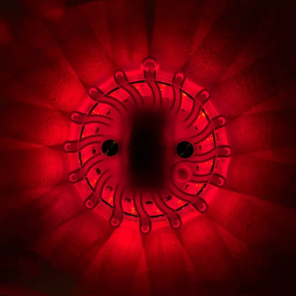 Фонарь переносной светодиодный с магнитом (9 световых режимов, 16 LED, 1хCR23)