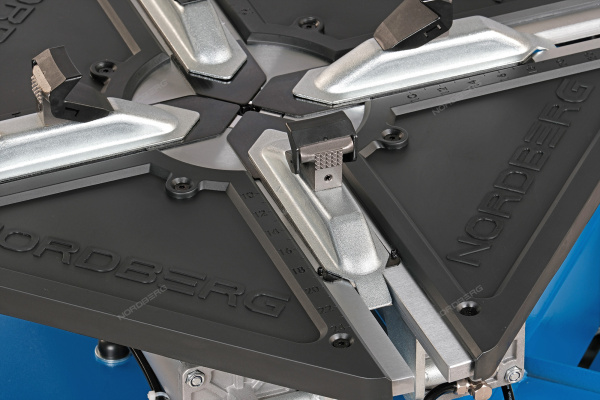 Станок шиномонтажный 380V п/автомат 2х скоростной стол с накладками синий NORDBERG 4639,5ID(B) 380