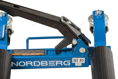 Домкрат механический подкатной для перемещения авто, г/п 560 кг NORDBERG N3S1