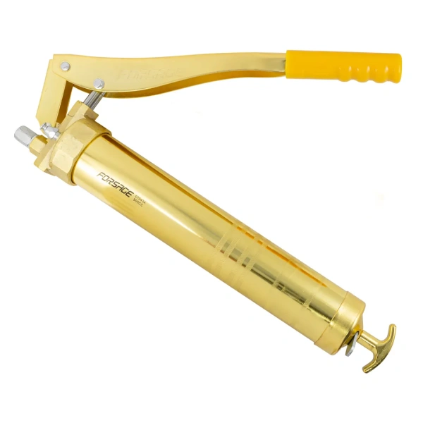 Шприц для нагнетания густой смазки ручной 900мл в комплекте с жестким(L-140мм) и гибким(L-300мм) наконечниками (2 штока,''под закладку'')