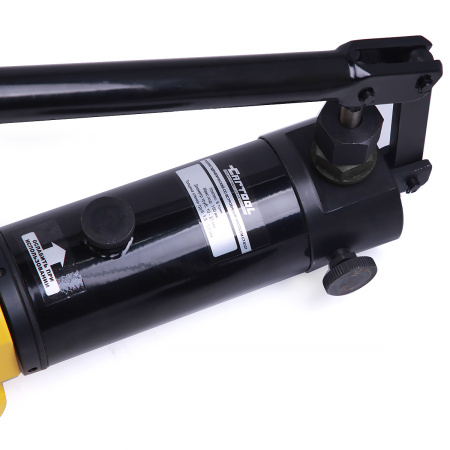 Трубогиб гидравлический со встроенным насосом 1/2” - 1”, 6 т Car-Tool CT-6121