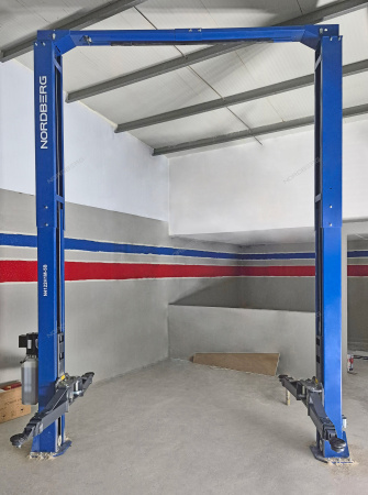 Подъемник 380V двухстоечный 5т с верхней синхронизацией синий NORDBERG N4122H1M-5B