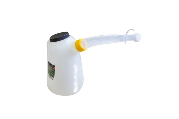 Емкость мерная пластиковая для заливки масла с крышкой, 6л Емкость мерная пластиковая для заливки масла с крышкой, 6л