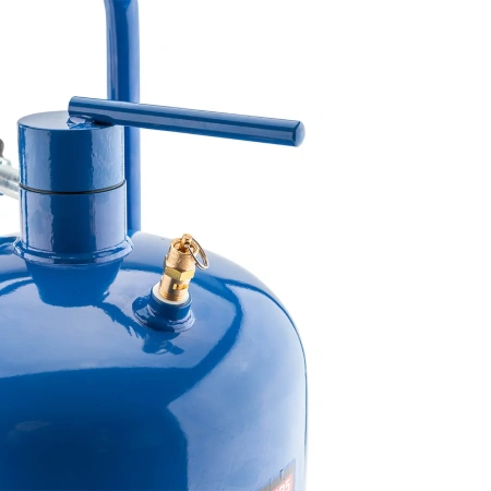 Пескоструйный аппарат передвижной пневматический напорного типа (бак 19л, 170-566л/мин, 4-8,5атм)