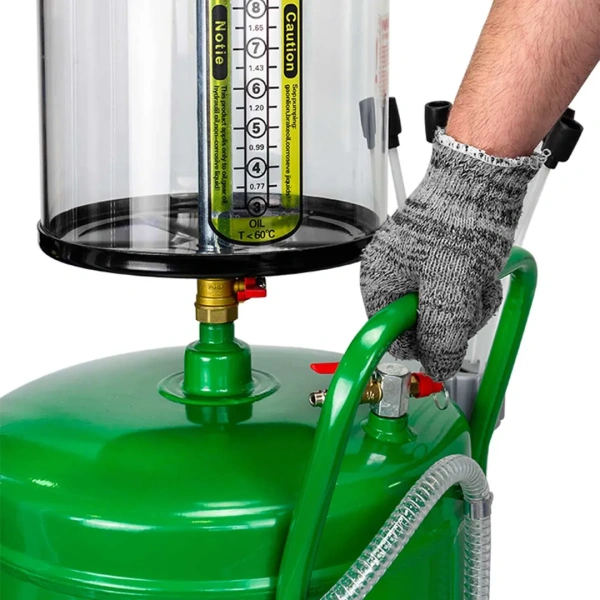 Установка пневматическая для сбора отработанного масла 80л