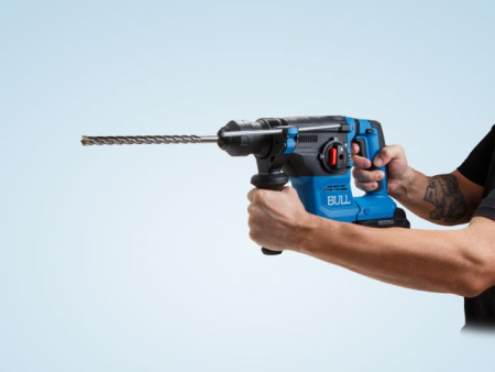 Аккум. перфоратор BULL CBH 1826 Xcase, XLTpro, БЕСЩЕТ., 18 В, 2.6 Дж, 26 мм, 2x6 А*ч, з/у