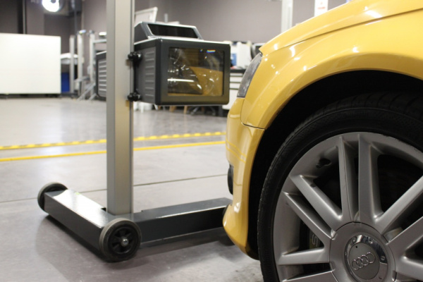 Прибор для проверки и регулировки света фар MLT 1000