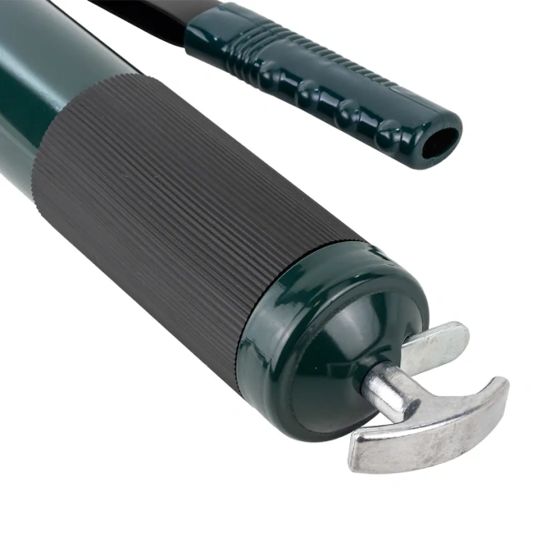 Шприц для нагнетания густой смазки ручной 600мл в комплекте с жестким(L-170мм) и гибким(L-330мм) наконечником (1шток,''под закладку'')