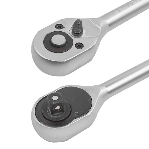 Трещотка реверсивная с резиновой ручкой 1/2''(L-250мм, 24зуб.),на пластиковом держателе