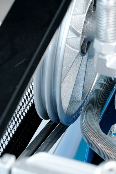 NORDBERG Компрессор NCE300/1150 3-х поршн., ременной, чугунная головка, 380В, ресивер 300л, 1150л/мин