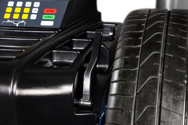 Стенд балансировочный AE&T B-885A для колес легковых автомобилей