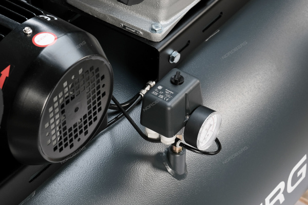 Компрессор поршневой с ременной передачей 380В, ресив. 500л, 1900л/мин NORDBERG NCP500/1900