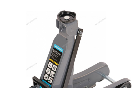 Домкрат подкатной для автолюбителя в кейсе 2 т NORDBERG N32022GEC