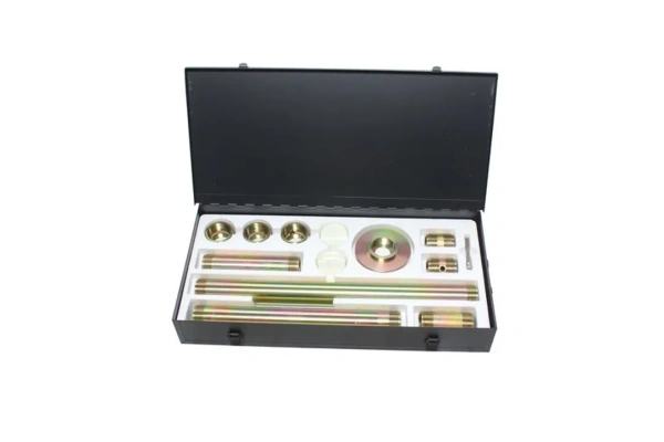 Набор гидравлического оборудования для кузовных работ, 20т,(насос, цилиндр + комплект удлинителей и надставок), в двух металлических кейсах