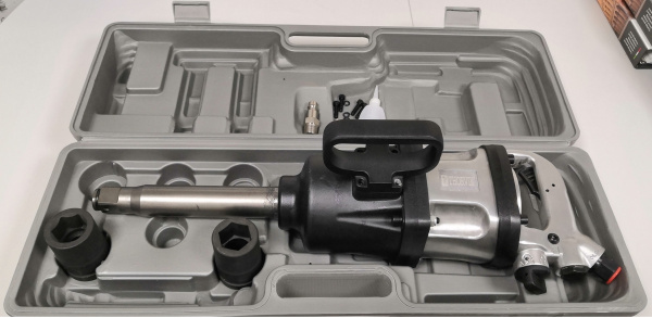 Гайковерт пневматический Tнorvik AIWS124M (1") и головки торцевые ударные В ЧЕМОДАНЕ