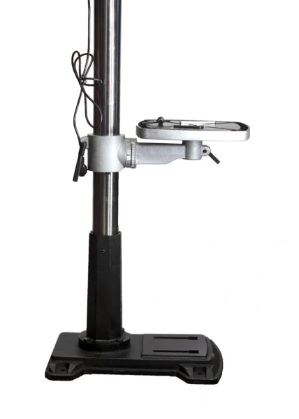 Станок сверлильный напольный (220В, 900Вт, 170-3000об/мин, диаметр сверла - 5-20мм, 16 скоростей)