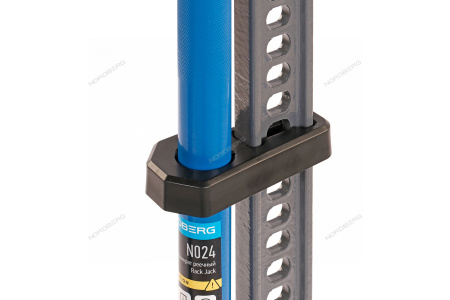 Домкрат реечный с держателем рукоятки и опорой в комплекте NORDBERG N024 (3,5 т, 123 см)