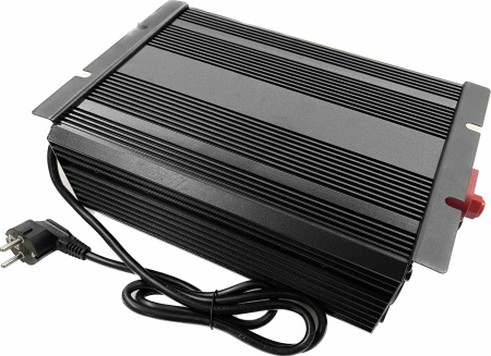 Автомобильный инвертор Geofox MD 2000W-12V/UPS