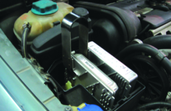 Приспособление для снятия и установки блока электронного управления JTC 4775 (VOLVO)