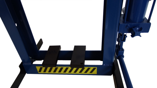 Пресс гидравлический AE&T T61204M (4т)