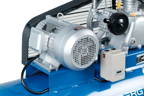 NORDBERG Компрессор NCE300/800 3-х поршн., ременной, чугунная головка, 380В, ресивер 300л, 800л/мин