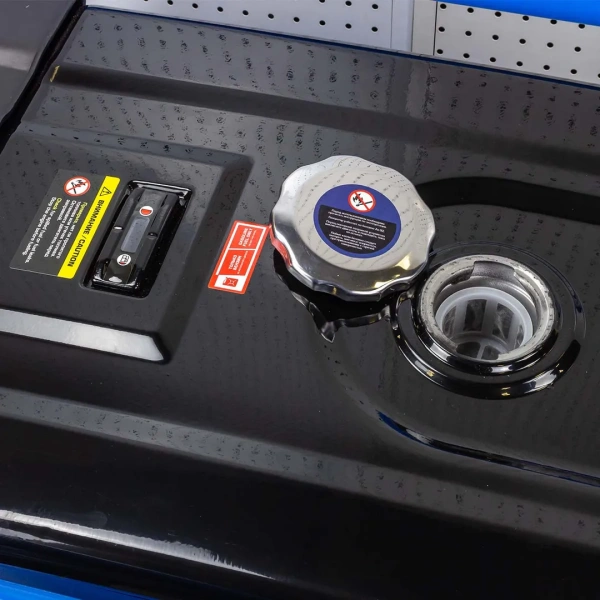 Генератор автономный бензиновый (2300/7000Вт ном., 3 роз. 220В~50Гц+роз.400В, двиг.15л.с., бак для бензина 25л, бензин АИ-92, время раб. 8ч, шум 97дБ)